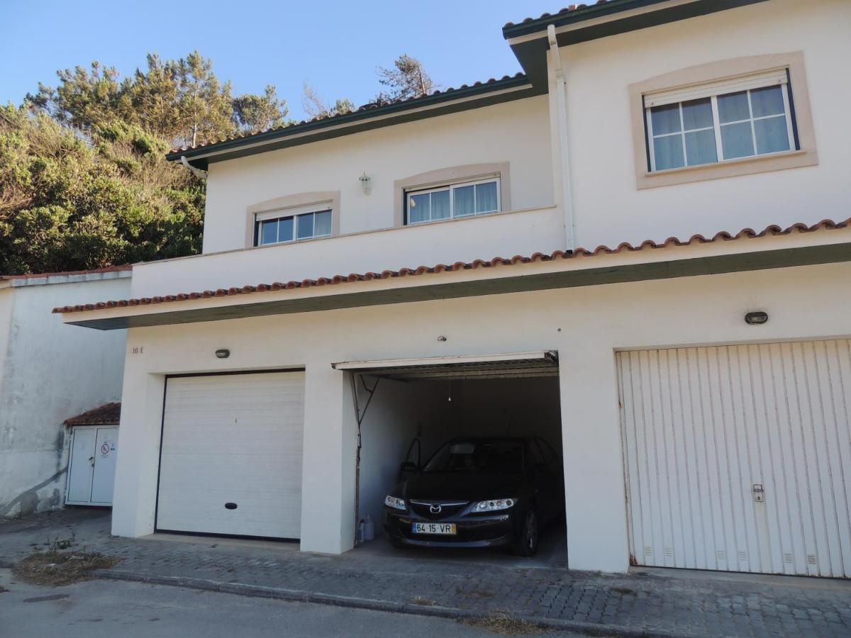 Casa Da Praia Das Paredes-Nazare Senhora da Vitoria Eksteriør billede