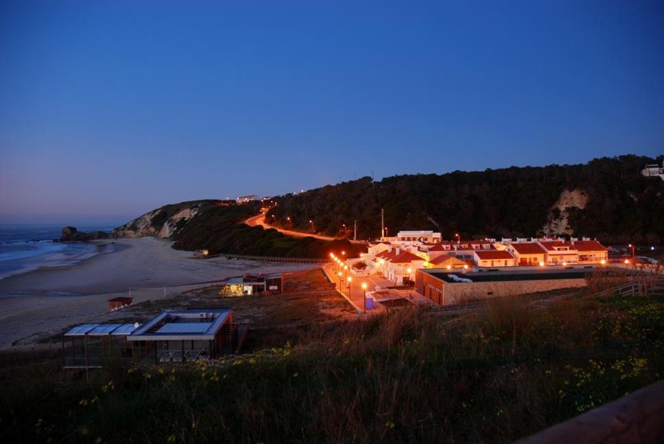 Casa Da Praia Das Paredes-Nazare Senhora da Vitoria Eksteriør billede
